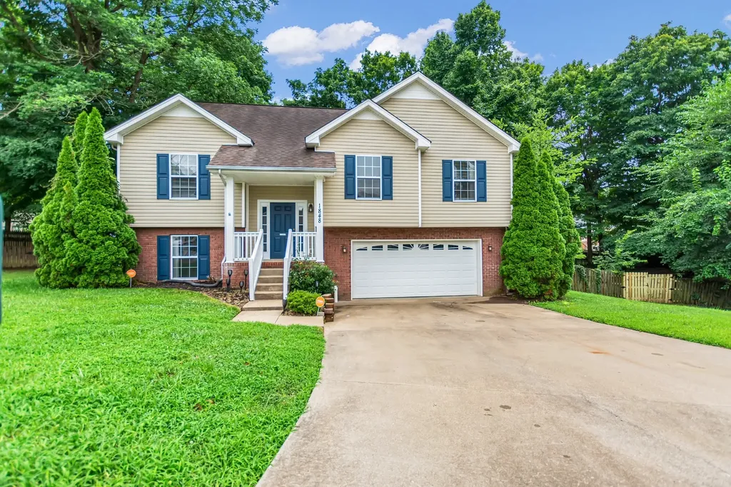 1848 Kaitlyn Virginia Court Clarksville TN 37042