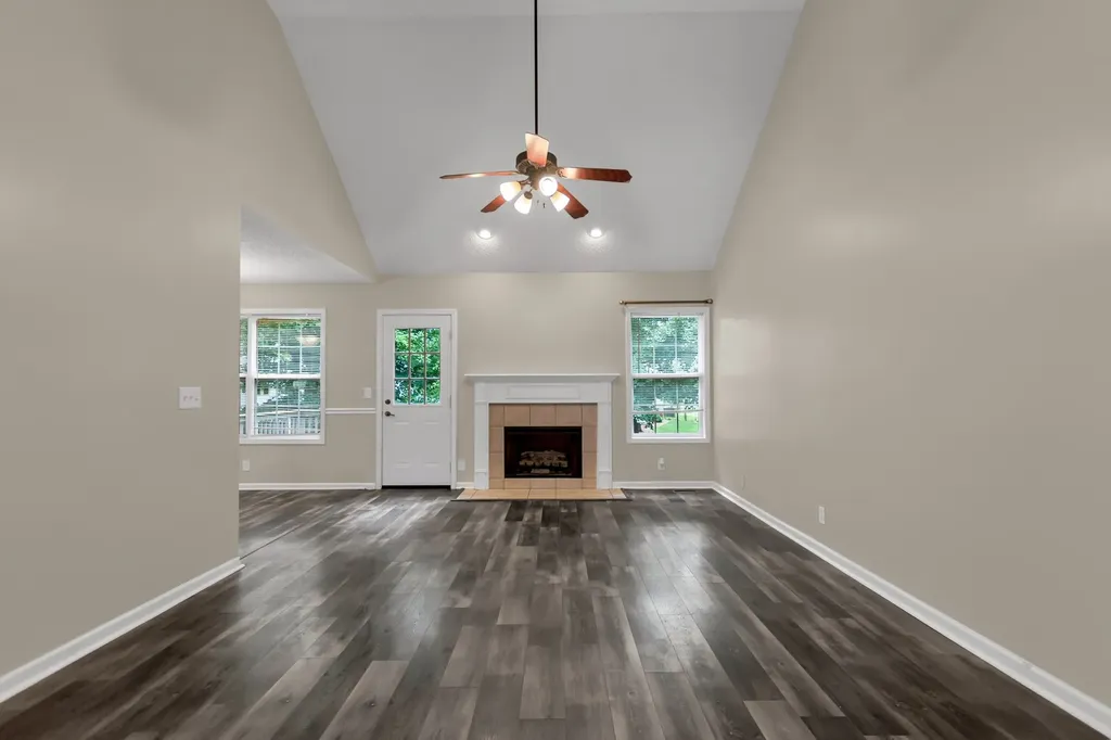1848 Kaitlyn Virginia Court Clarksville TN 37042
