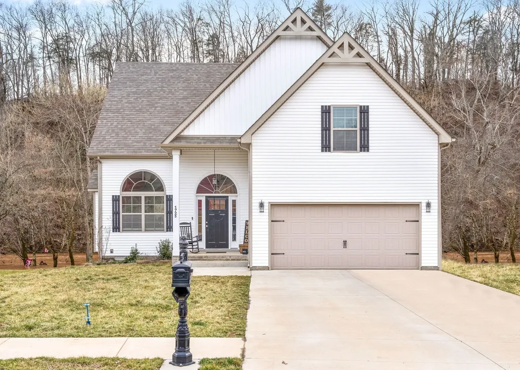 1725 Rains Road Clarksville TN 37042