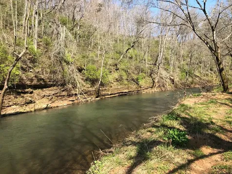 1725 Rains Road Clarksville TN 37042
