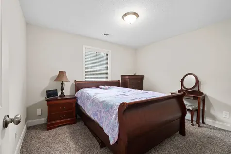1725 Rains Road Clarksville TN 37042