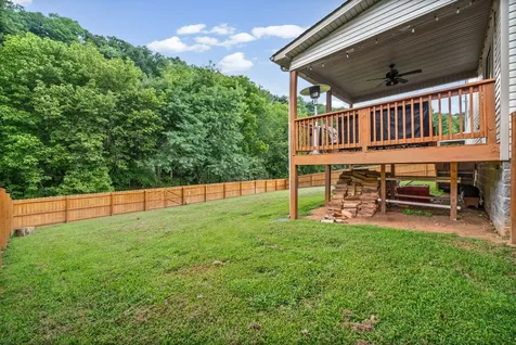 1725 Rains Road Clarksville TN 37042