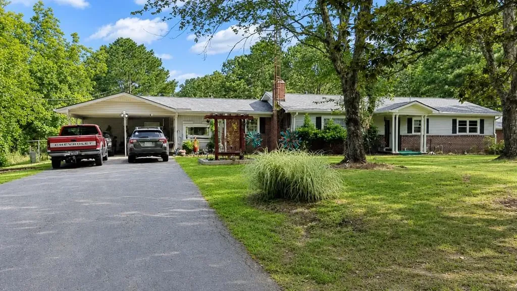 165 Smith Lane Camden TN 38320