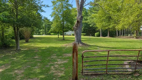 165 Smith Lane Camden TN 38320