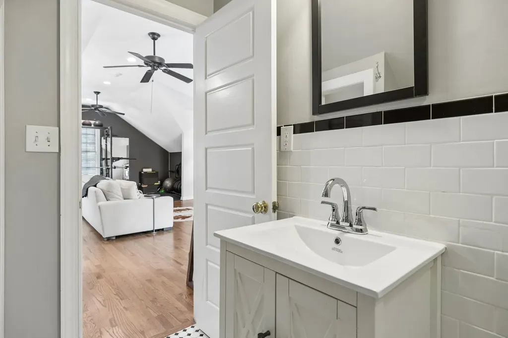 929 Acklen Avenue Nashville TN 37203