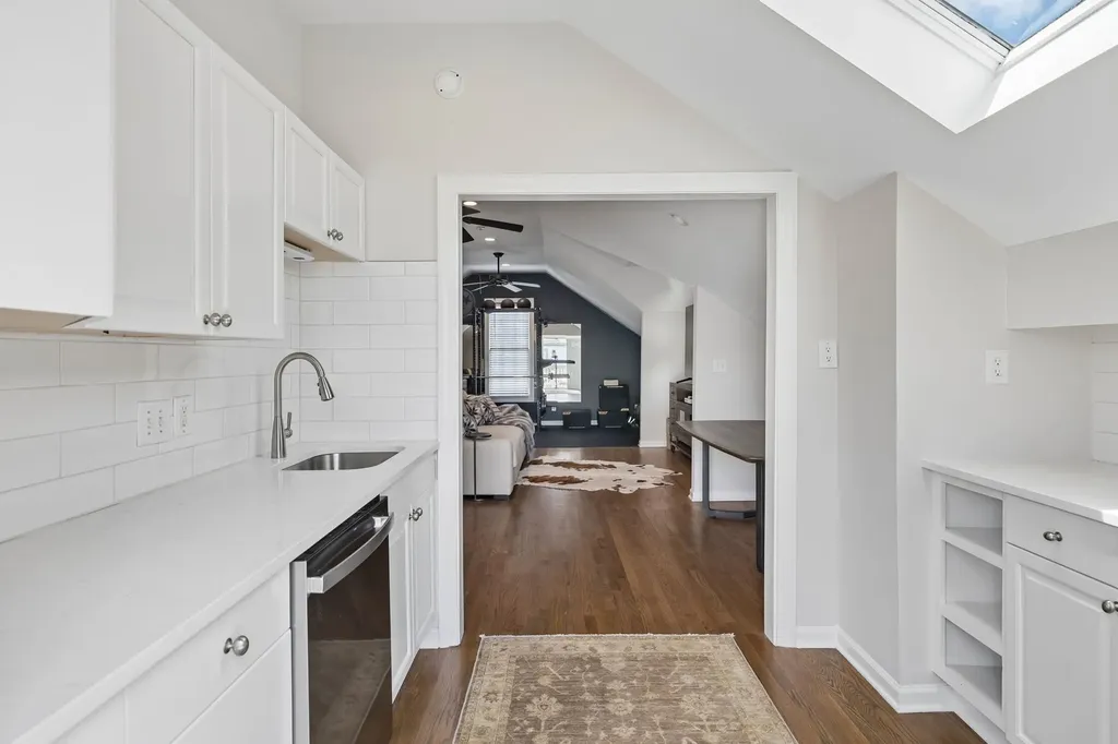 929 Acklen Avenue Nashville TN 37203