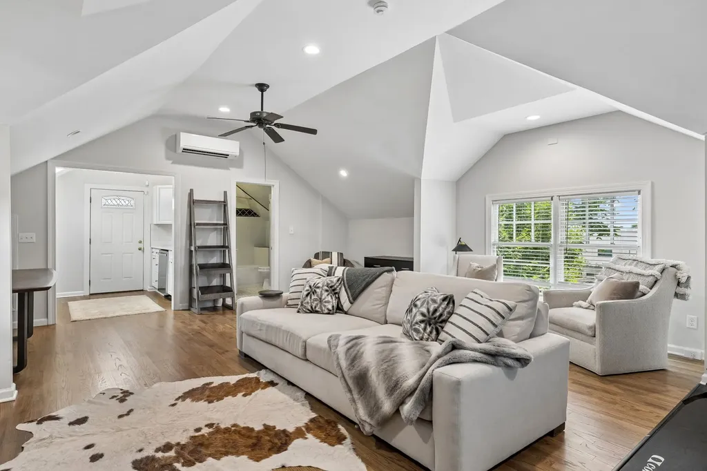 929 Acklen Avenue Nashville TN 37203