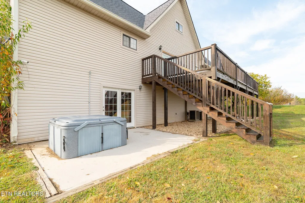 3767 Phillips Flats Road Oneida TN 37841