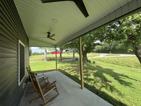 147 Black Ridge Road Lynnville TN 38472