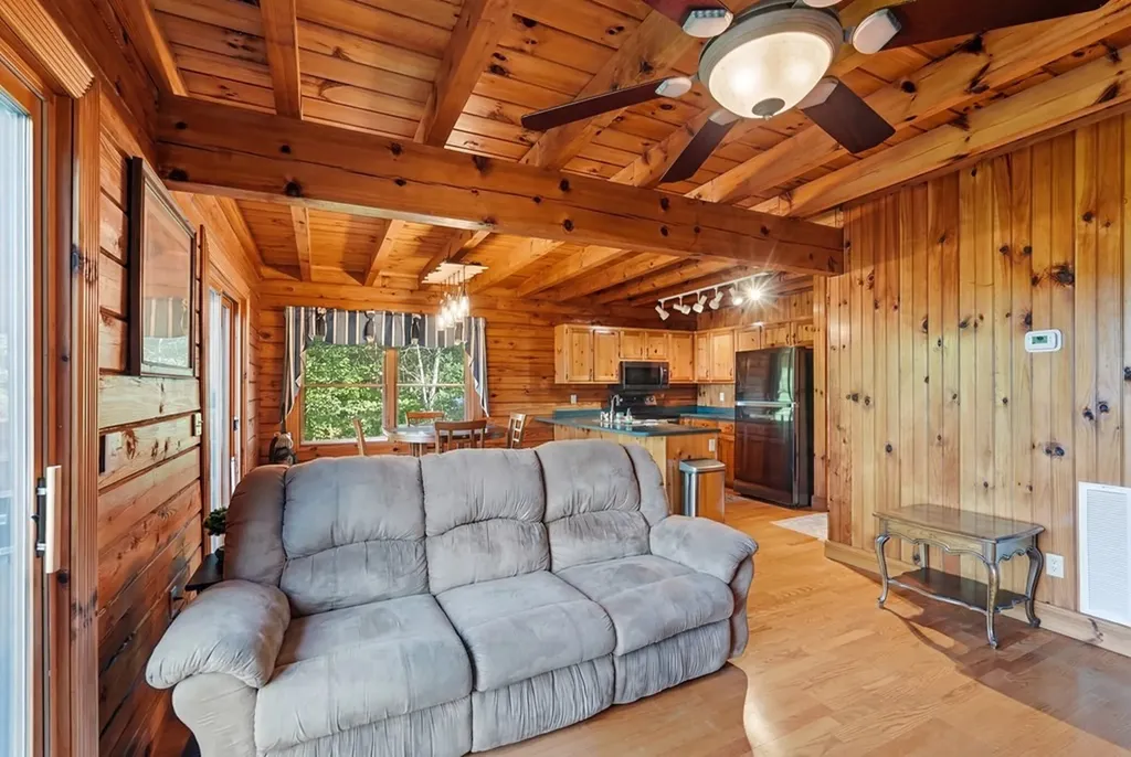 154 Parkview Drive Byrdstown TN 38549