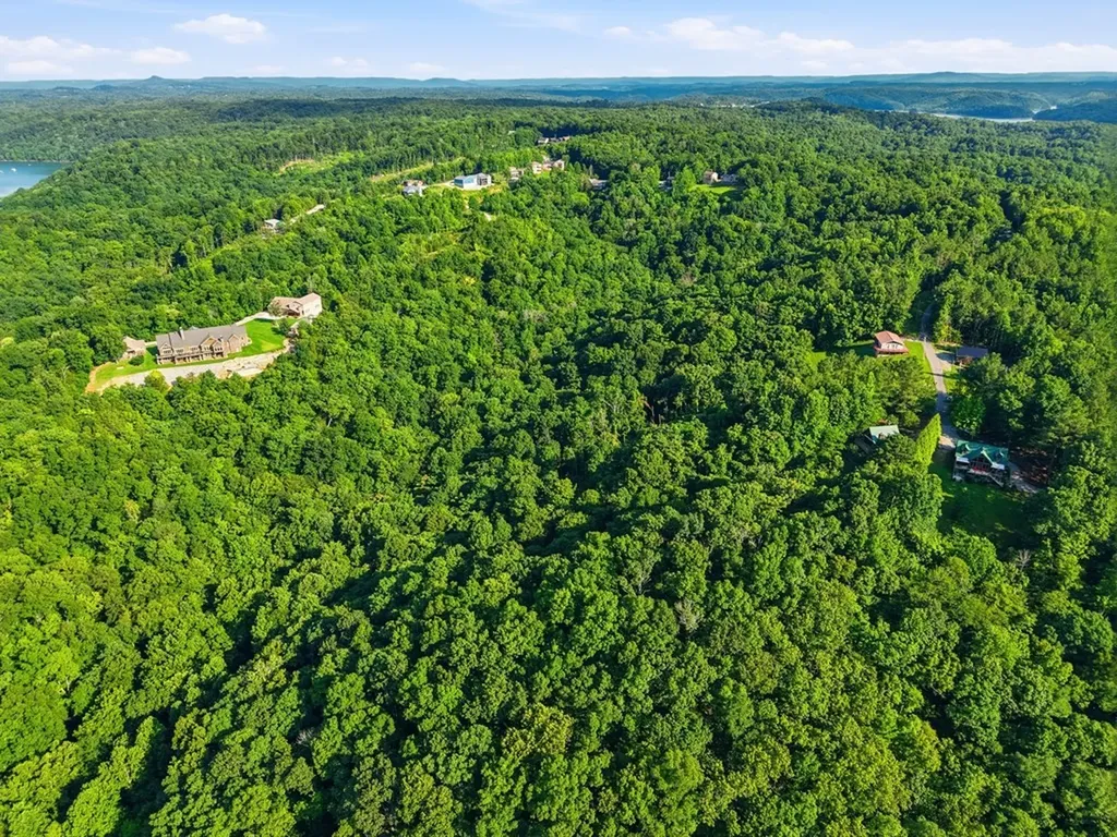 154 Parkview Drive Byrdstown TN 38549