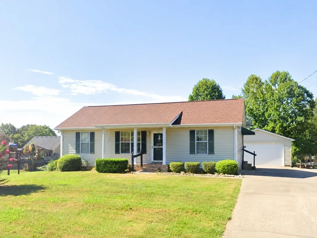 2864 Chinquapin Lane Clarksville TN 37043