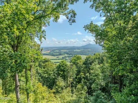 431 Thomas Loop Road Sevierville TN 37876