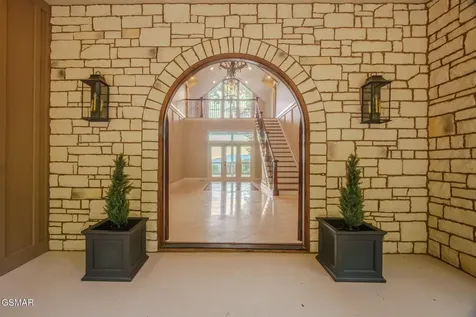 431 Thomas Loop Road Sevierville TN 37876
