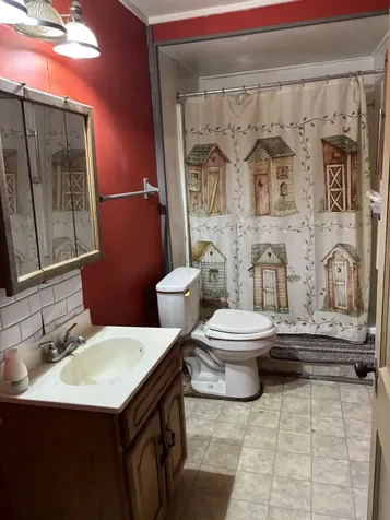463 E Illinois Avenue Whitwell TN 37397
