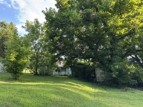 463 E Illinois Avenue Whitwell TN 37397
