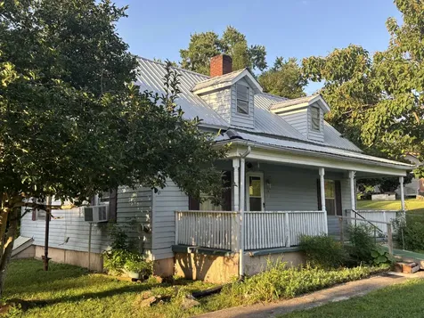 463 E Illinois Avenue Whitwell TN 37397