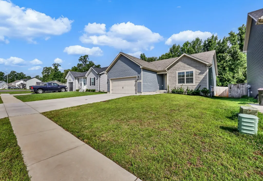 438 Mattingly Drive Clarksville TN 37042