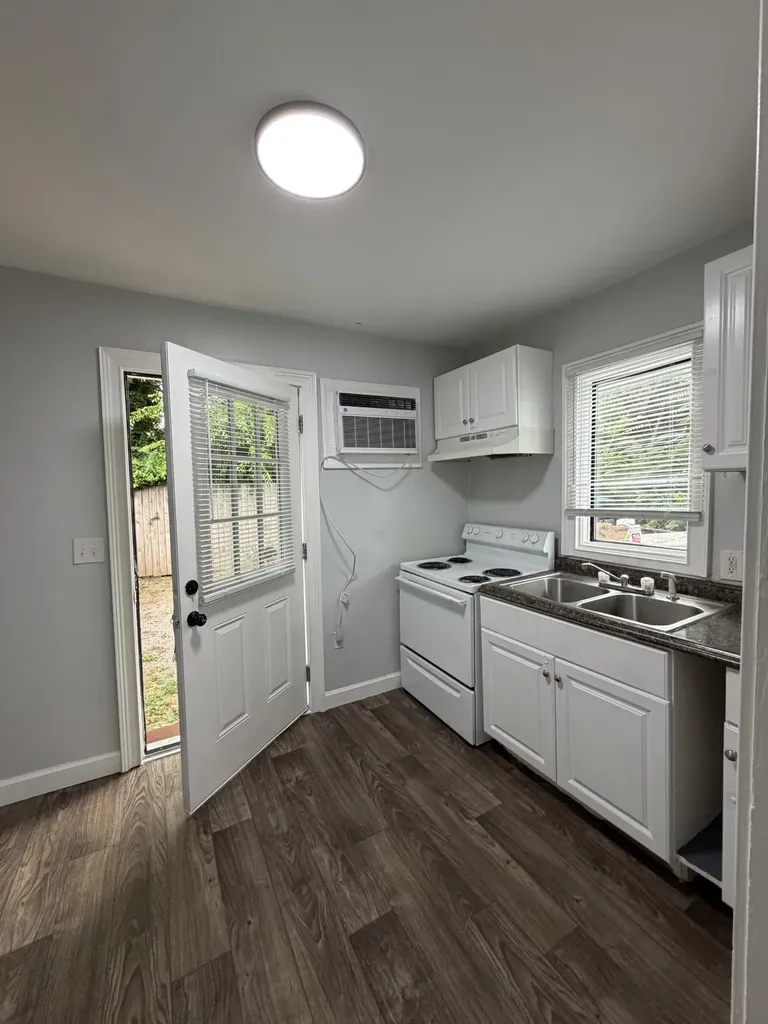 901 28th Ave, N Nashville TN 37208