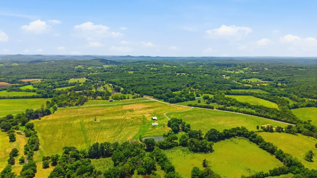 8001 Cainsville Road Lebanon TN 37090