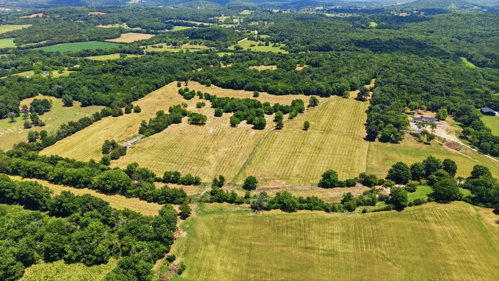 8001 Cainsville Road Lebanon TN 37090