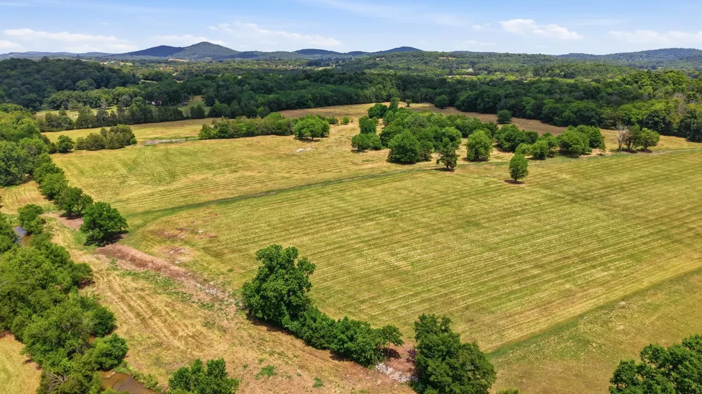 8001 Cainsville Road Lebanon TN 37090