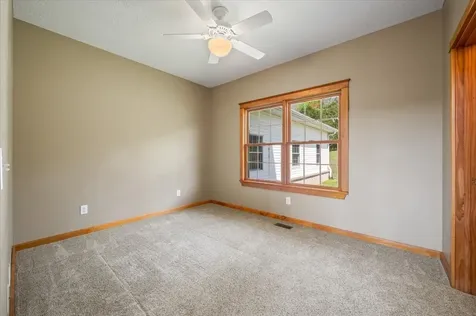 216 Old Wolf Hill Road Bethpage TN 37022