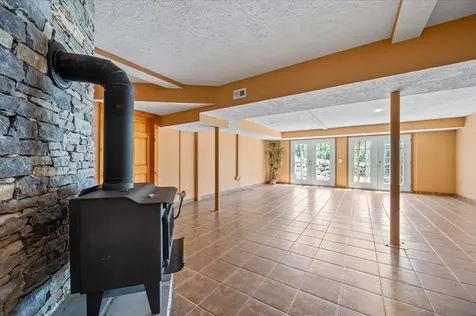216 Old Wolf Hill Road Bethpage TN 37022