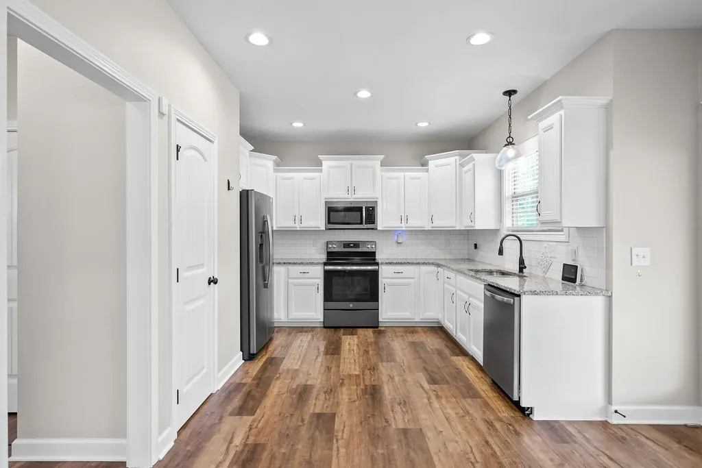 1697 Ellie Piper Circle Clarksville TN 37043