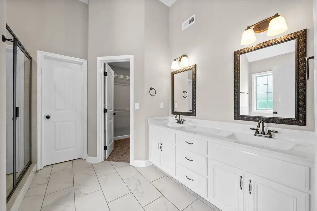 1697 Ellie Piper Circle Clarksville TN 37043