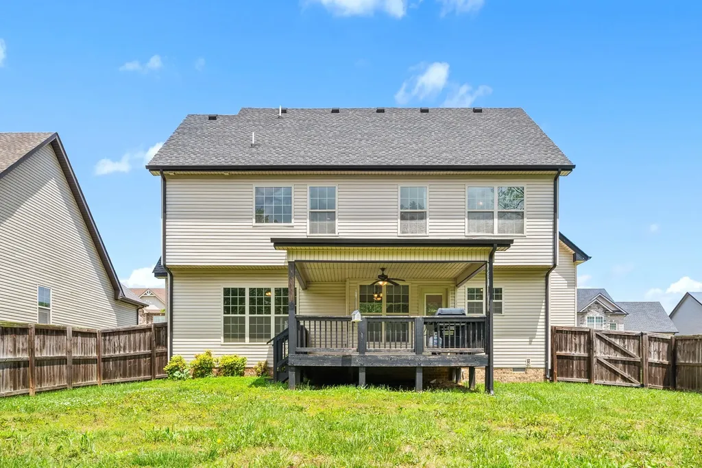 1697 Ellie Piper Circle Clarksville TN 37043