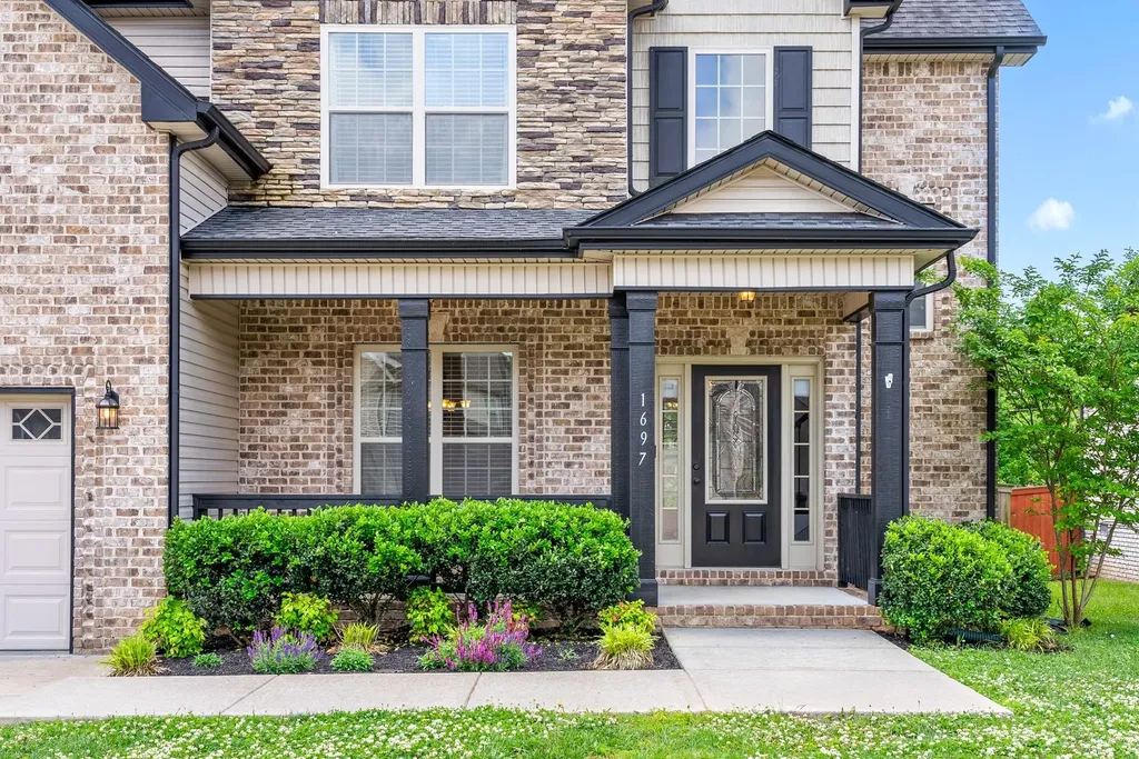 1697 Ellie Piper Circle Clarksville TN 37043
