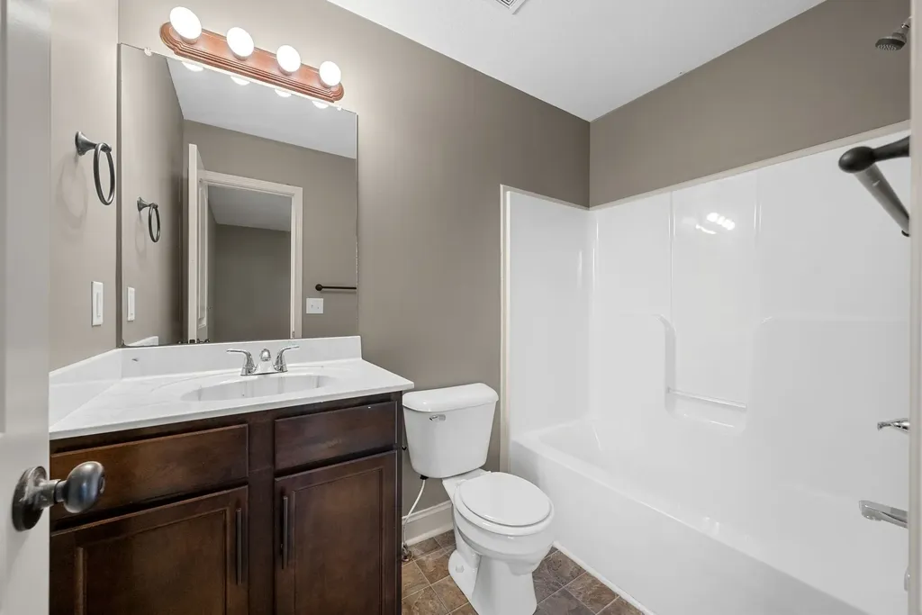 1772 Springwater Drive Clarksville TN 37042