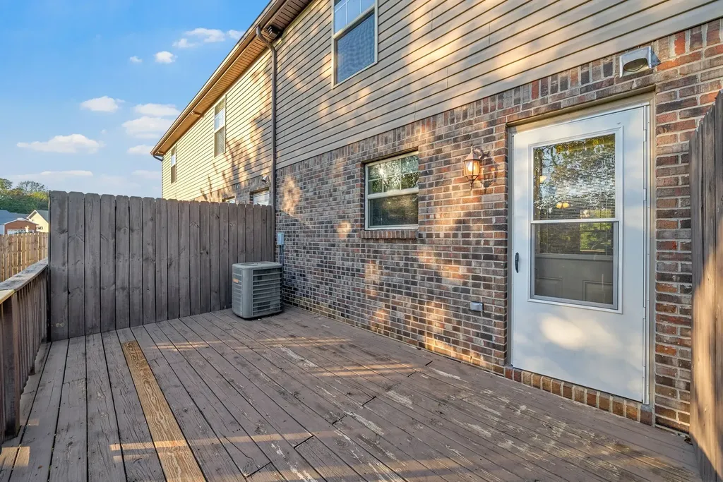 1772 Springwater Drive Clarksville TN 37042