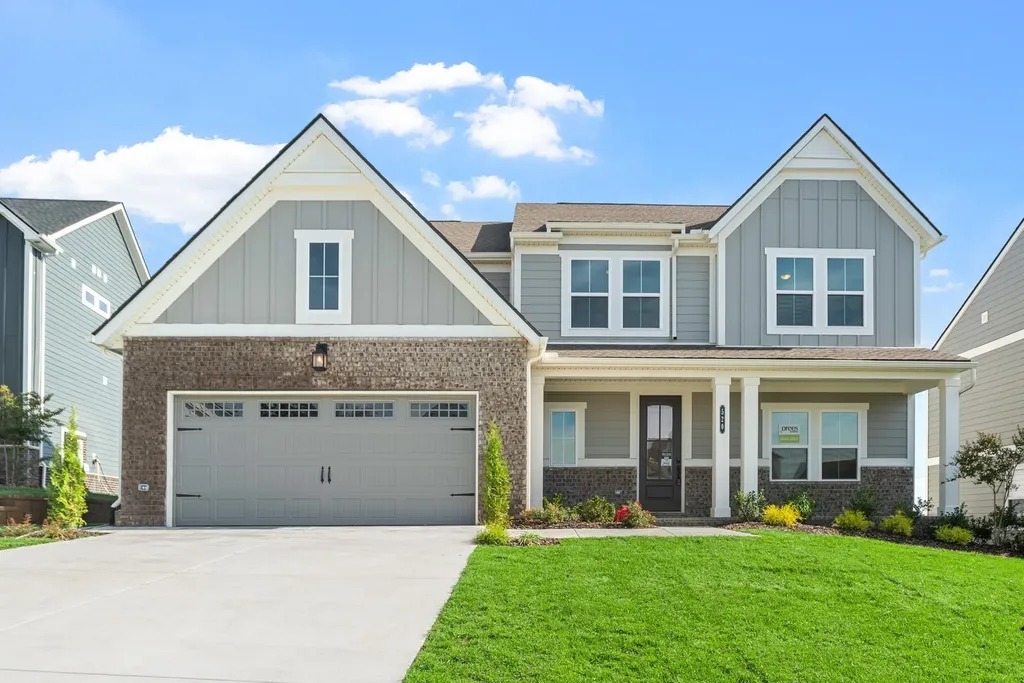 2005 Feather Stone Court Columbia TN 38401