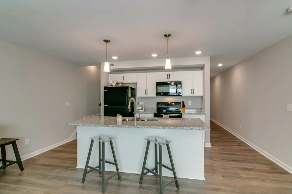1960 Batts Lane Clarksville TN 37042
