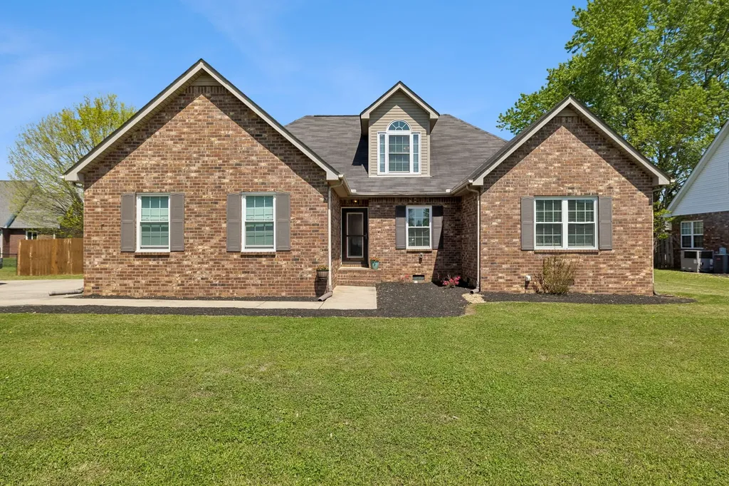 1928 Pennington Drive Murfreesboro TN 37129