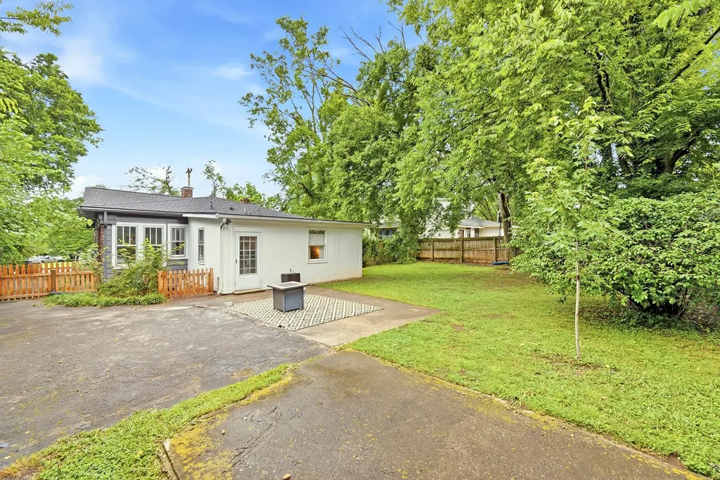 804 N 14th Street Nashville TN 37206