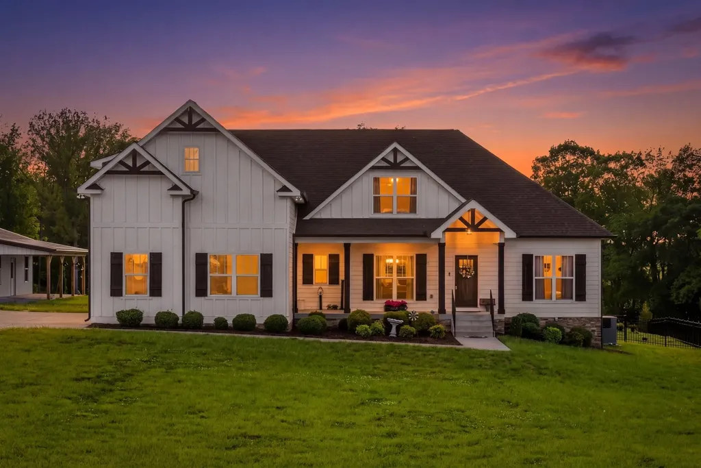 3378 New Hall Road Greenbrier TN 37073