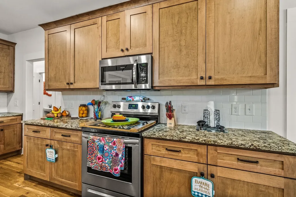 3378 New Hall Road Greenbrier TN 37073