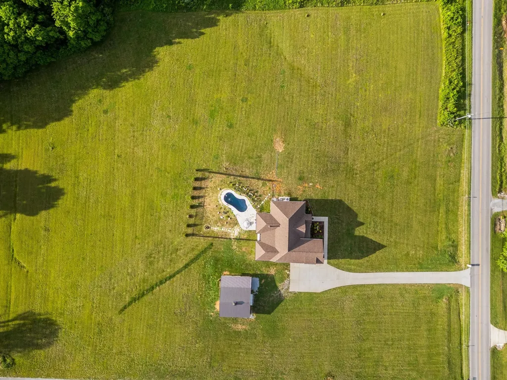 3378 New Hall Road Greenbrier TN 37073