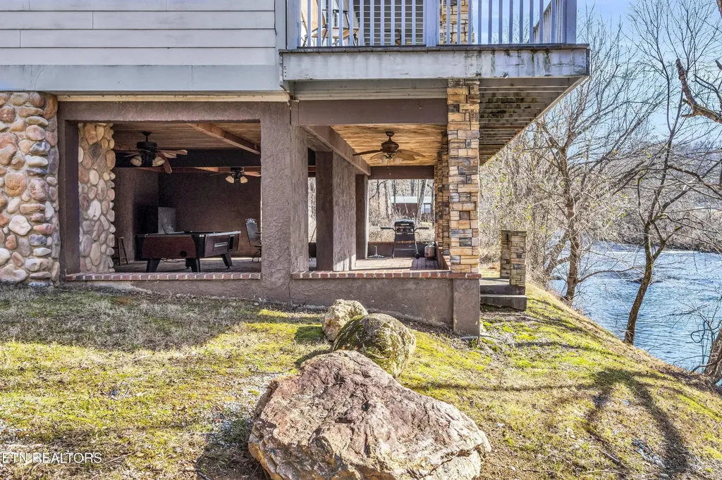 128 Rafter Road Tellico Plains TN 37385