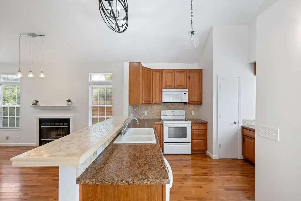 809 Tamarack, S Madison TN 37115