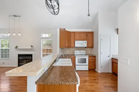 809 Tamarack, S Madison TN 37115