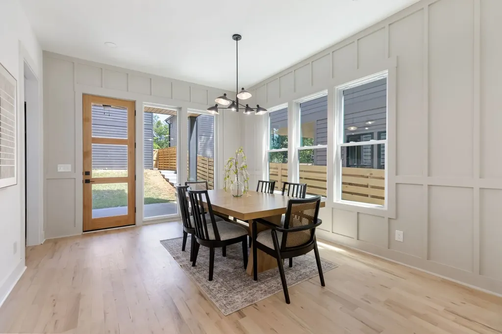 1215 Montgomery Nashville TN 37207