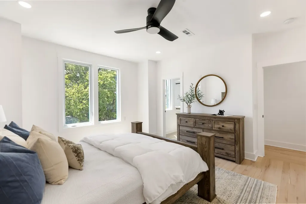 1215 Montgomery Nashville TN 37207