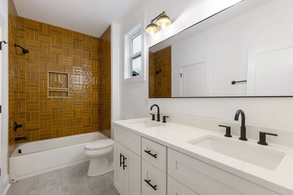1215 Montgomery Nashville TN 37207