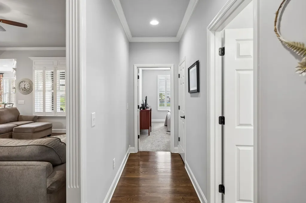 943 Nashs Nook Columbia TN 38401