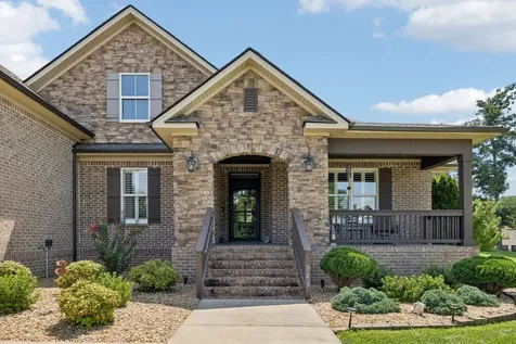 943 Nashs Nook Columbia TN 38401
