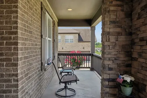 943 Nashs Nook Columbia TN 38401